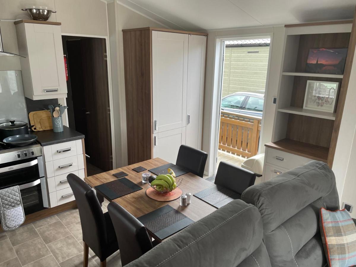 Beautiful 2 Bedroom Lodge With Stunning Views Blair Atholl Exterior photo
